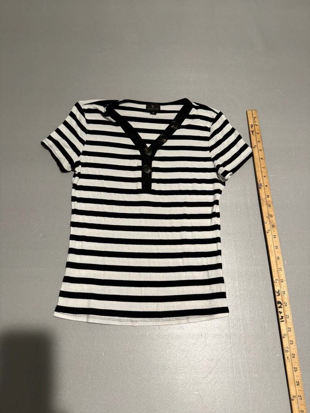 Worthington Striped Button V-Neck T-Shirt Size M Black White